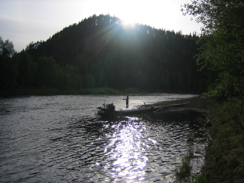 unski kalastaa Kitkajoella